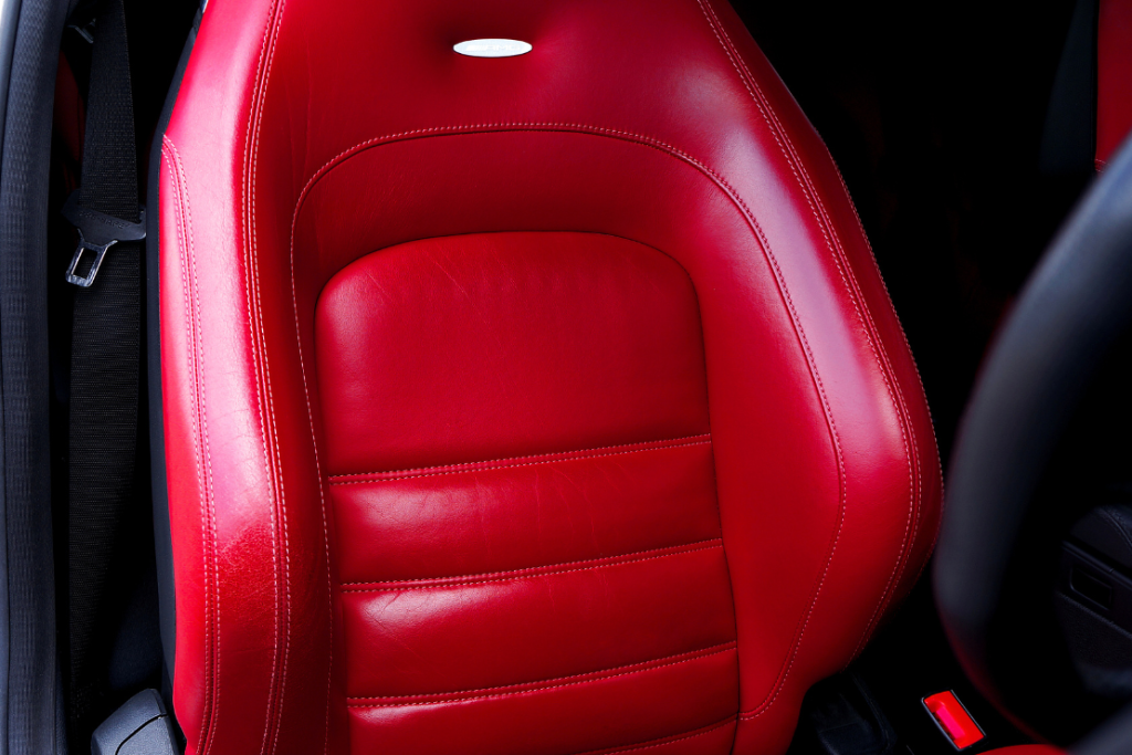 Cómo personalizar el interior de tu automóvil
