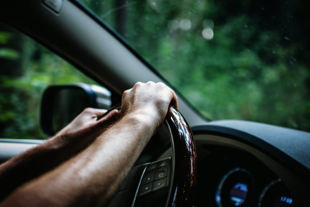 Cómo identificar fallos en la suspensión y dirección